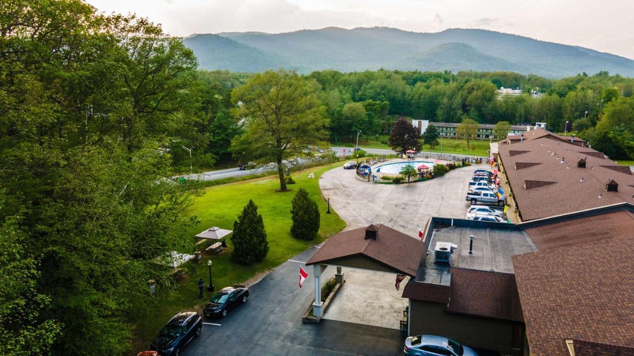 Best Western Of Lake George Buitenkant foto