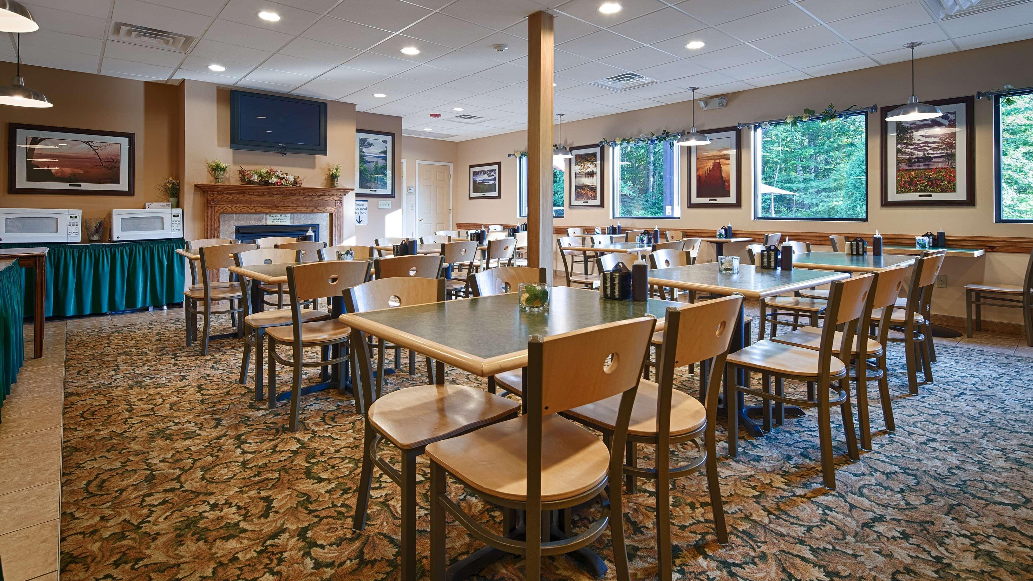 Best Western Of Lake George Buitenkant foto