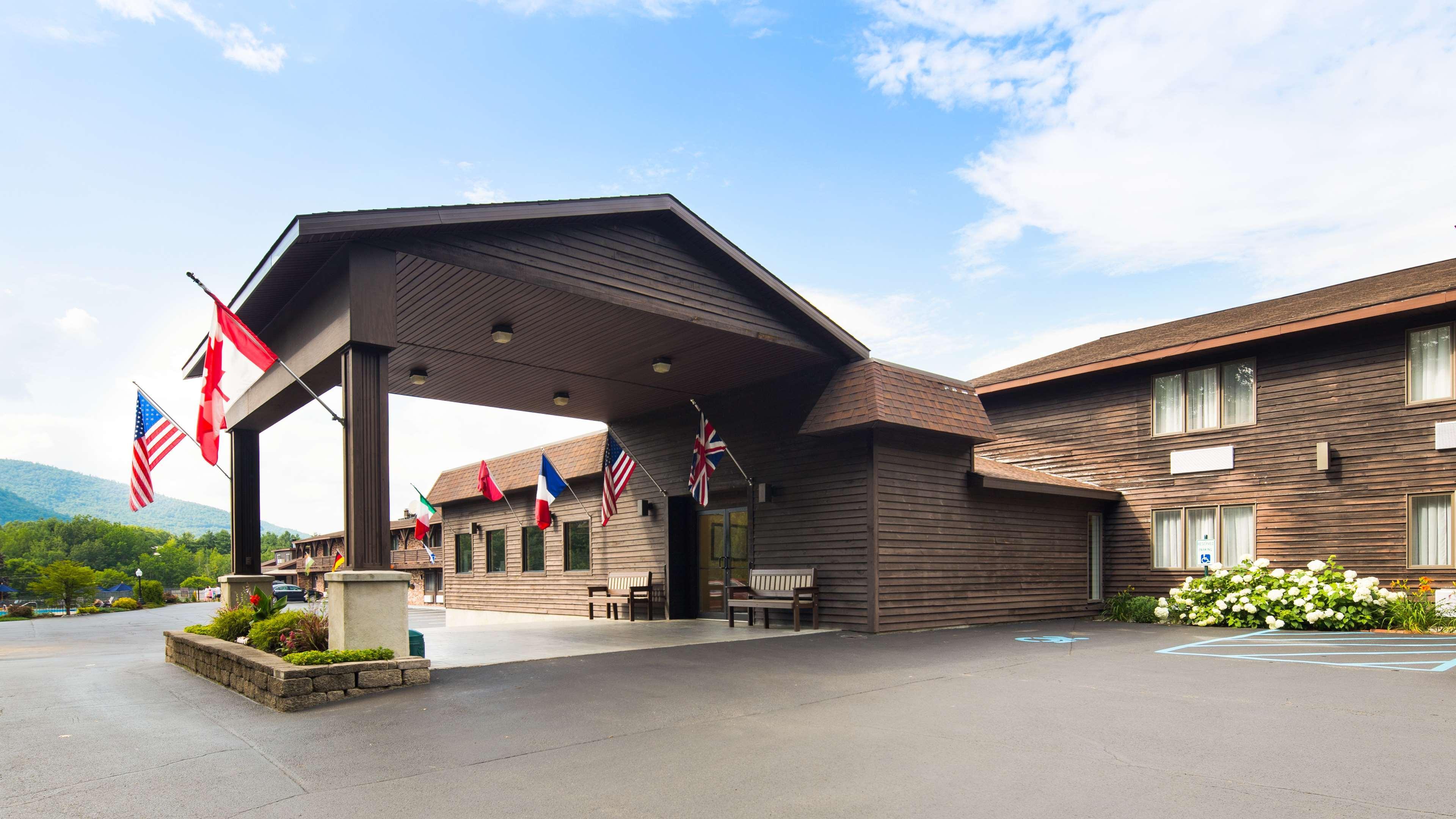 Best Western Of Lake George Buitenkant foto