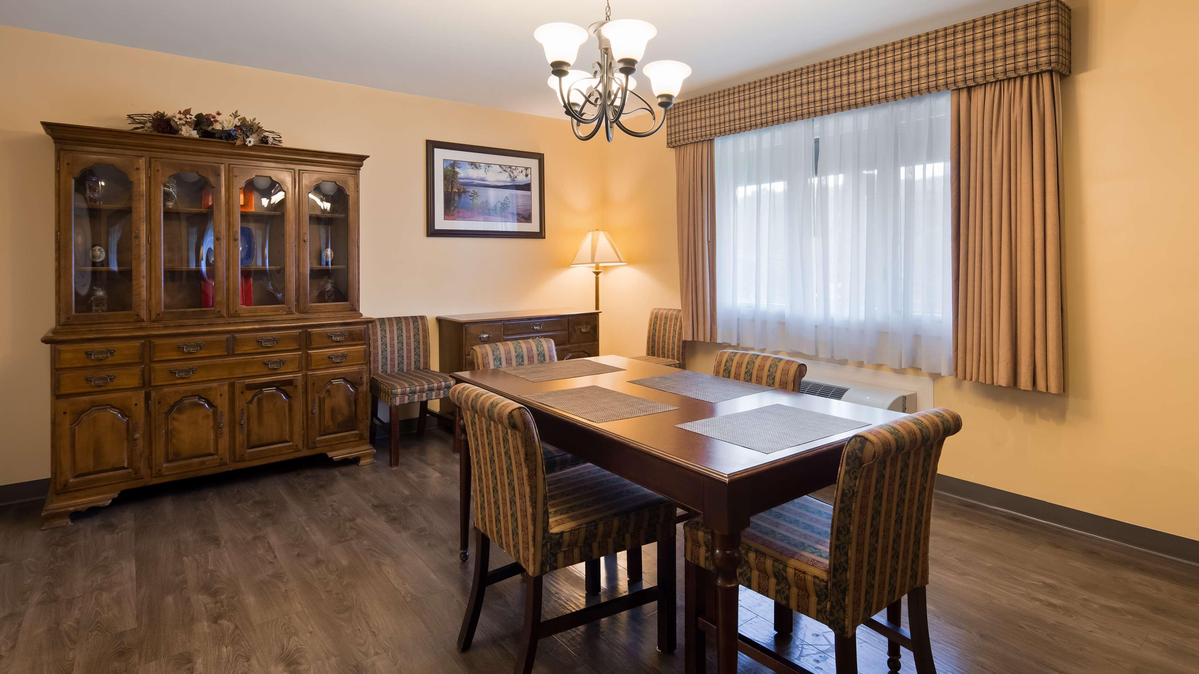 Best Western Of Lake George Buitenkant foto
