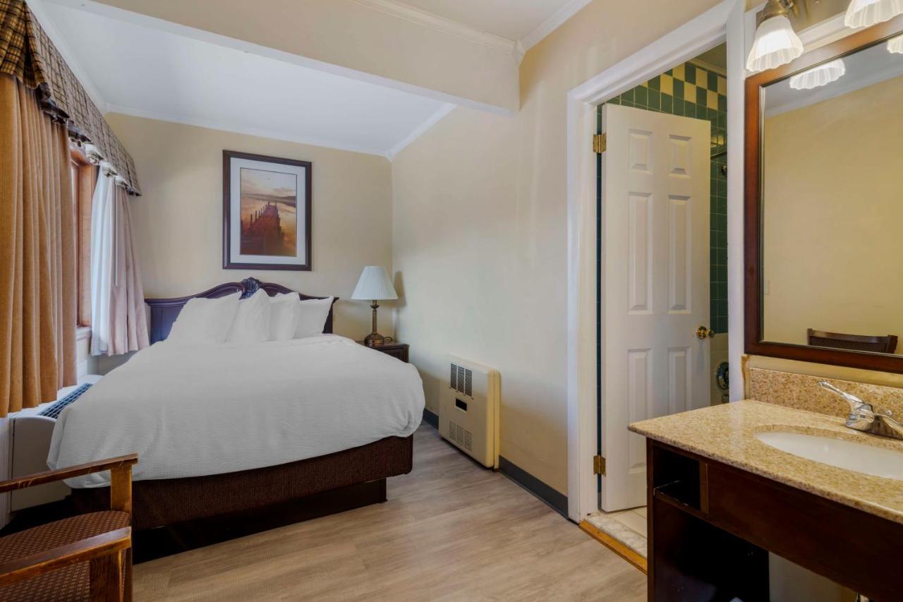 Best Western Of Lake George Buitenkant foto