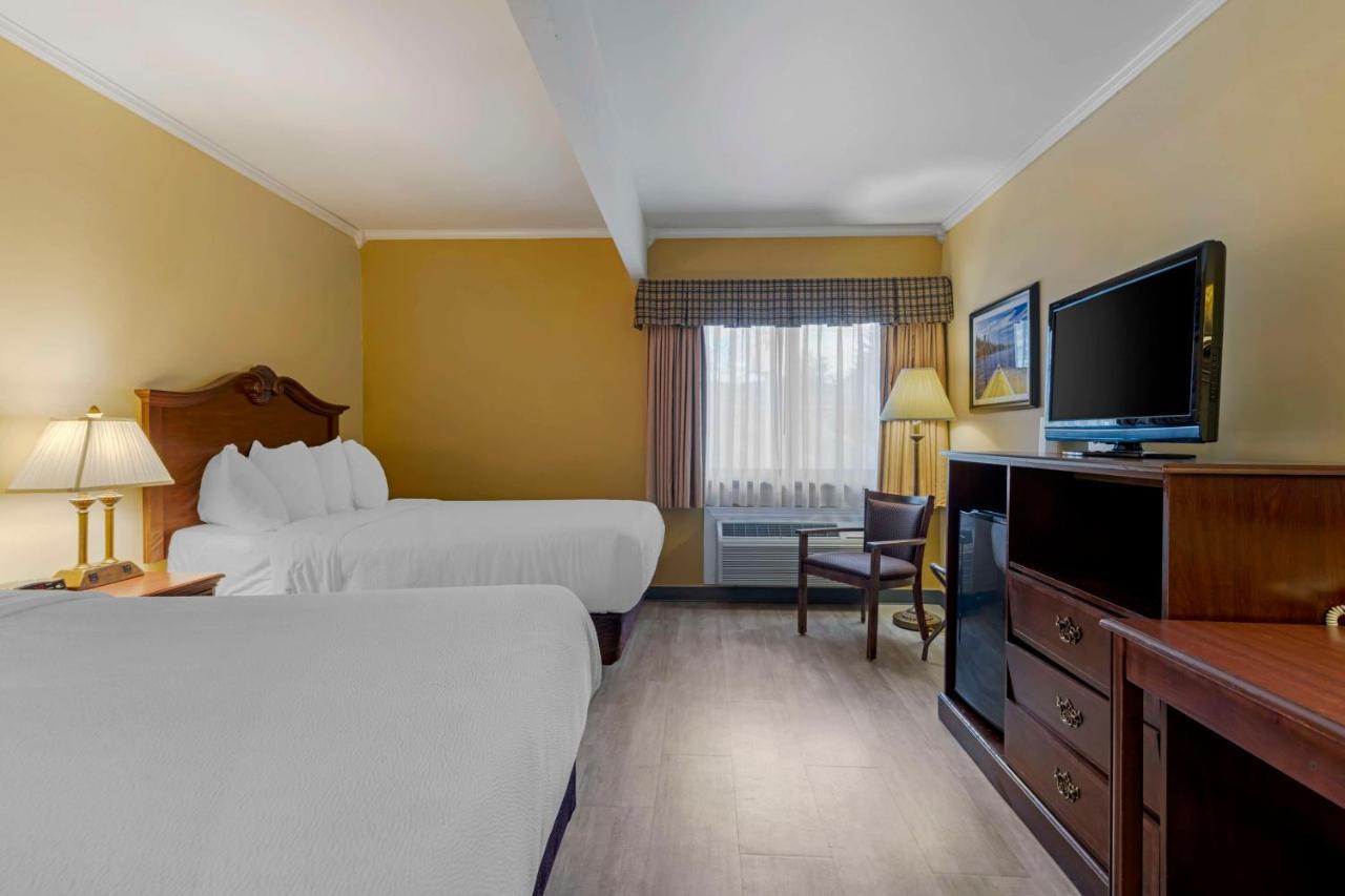 Best Western Of Lake George Buitenkant foto