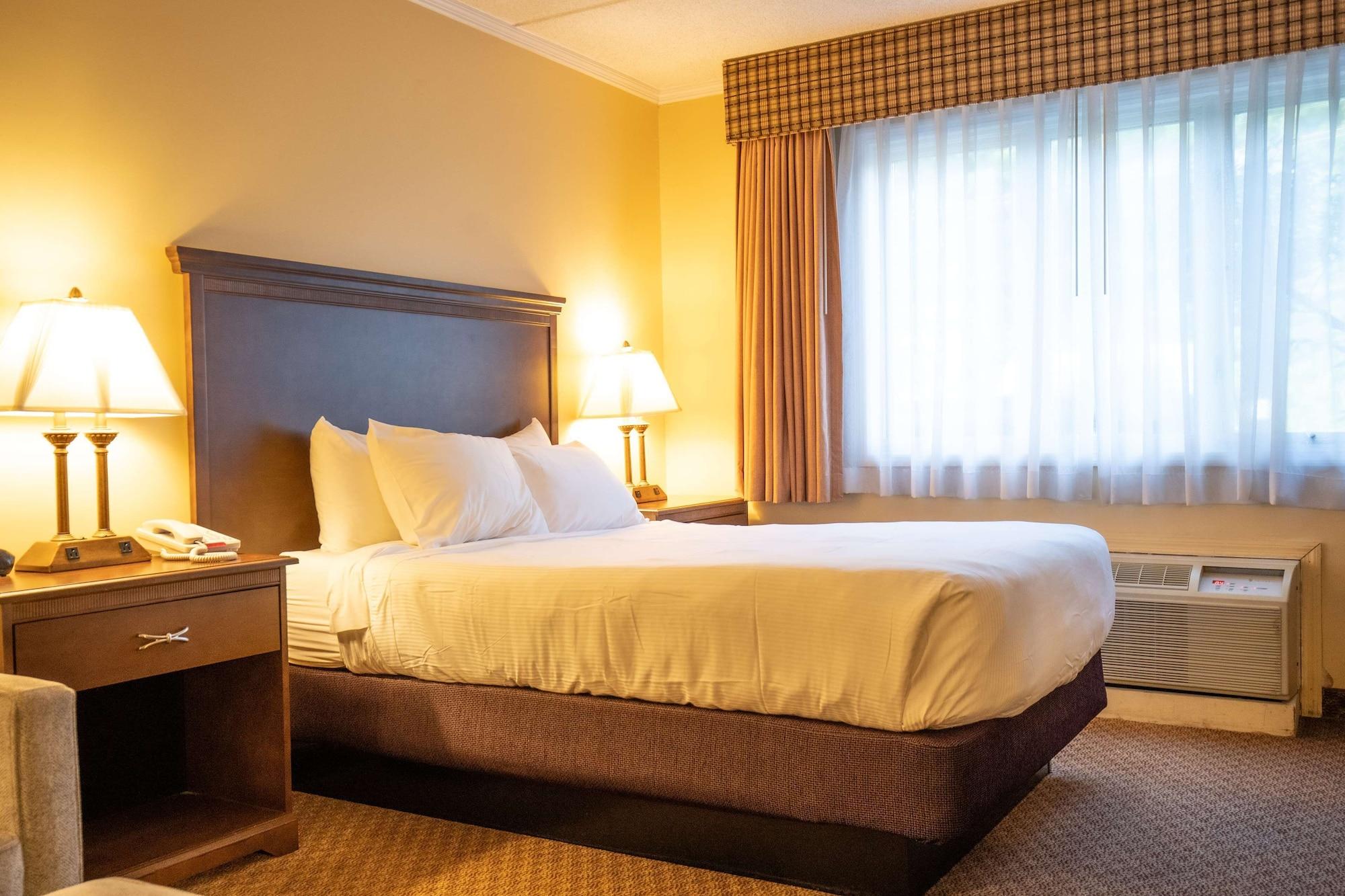 Best Western Of Lake George Buitenkant foto