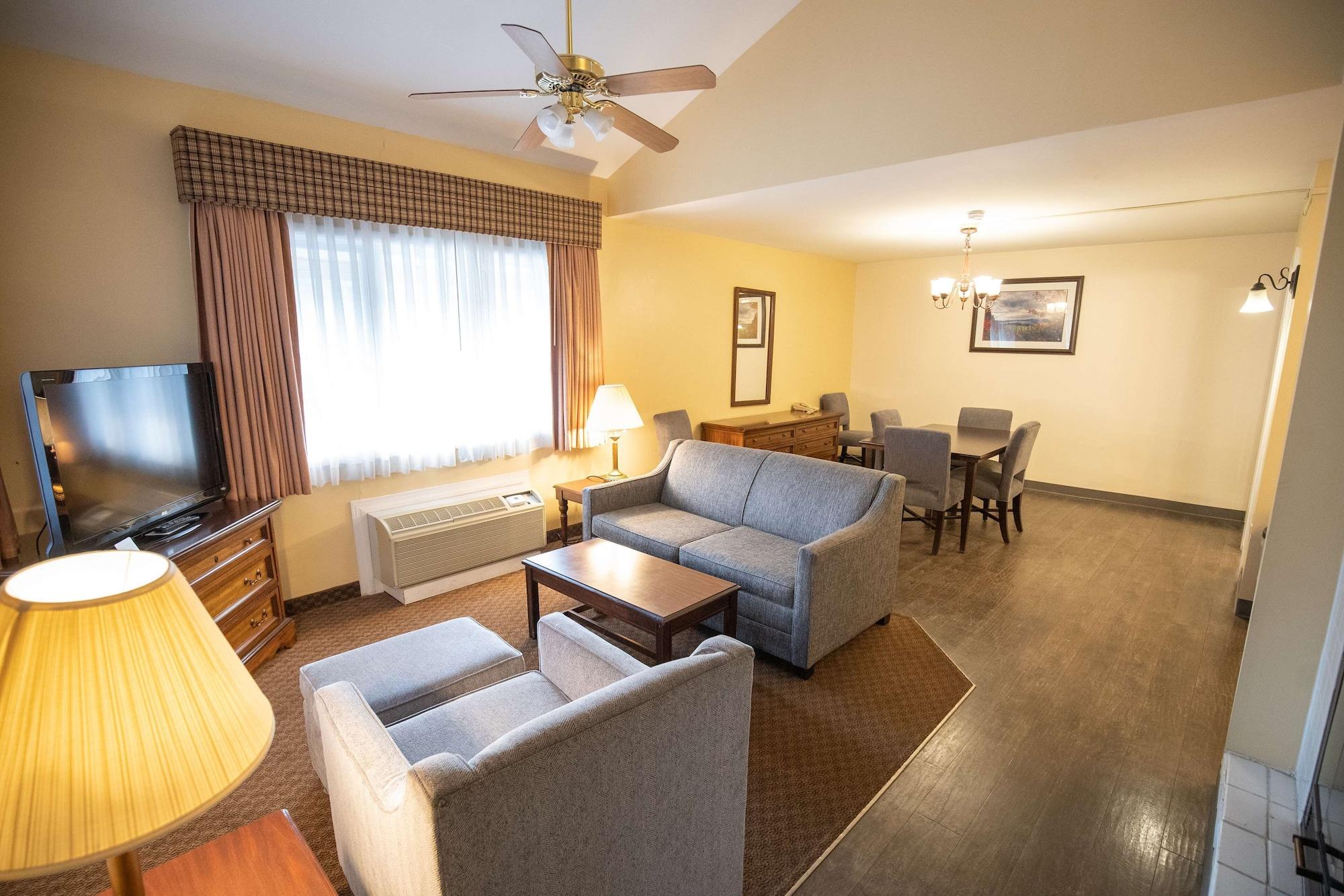 Best Western Of Lake George Buitenkant foto