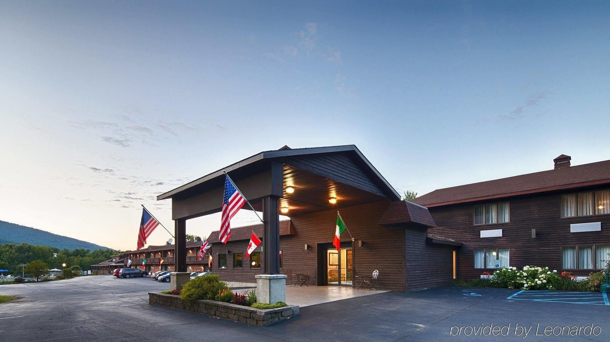 Best Western Of Lake George Buitenkant foto
